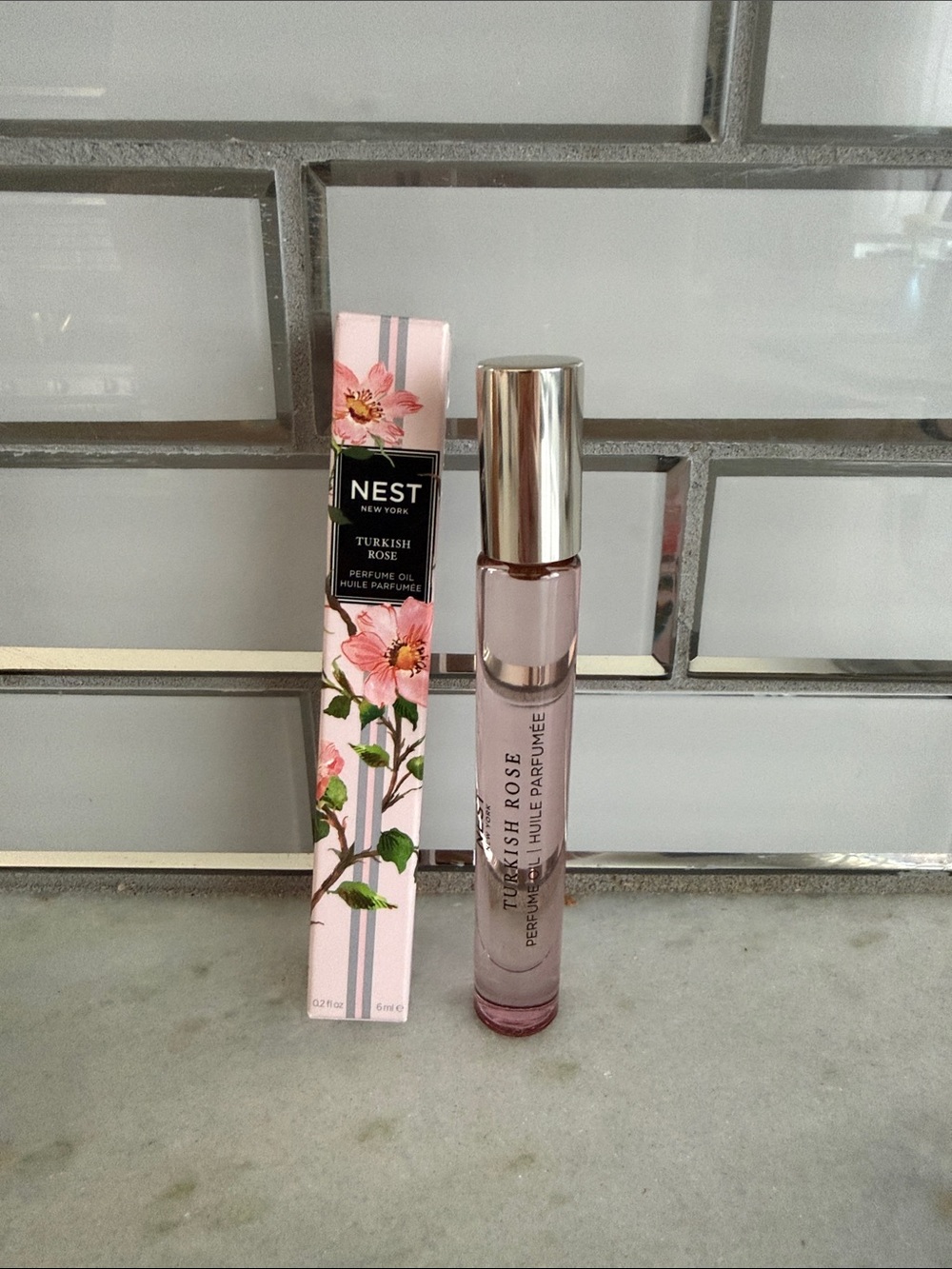 NEST Fragrances Turkish Rose Rollerball Perfume Oil - Pink